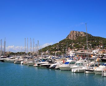 El encanto marinero del Empordà, a un paso del hotel