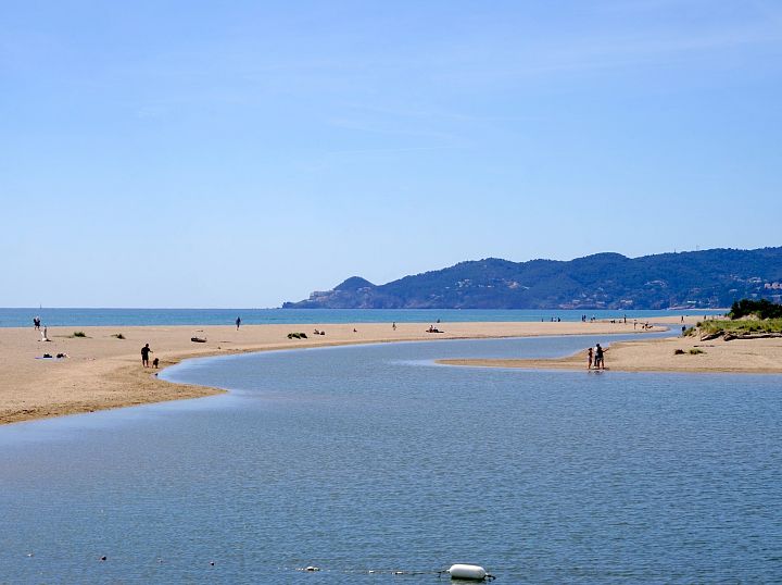 Un entorno natural entre mar, montaña y humedales