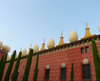 Un viaje por el universo de Salvador Dalí