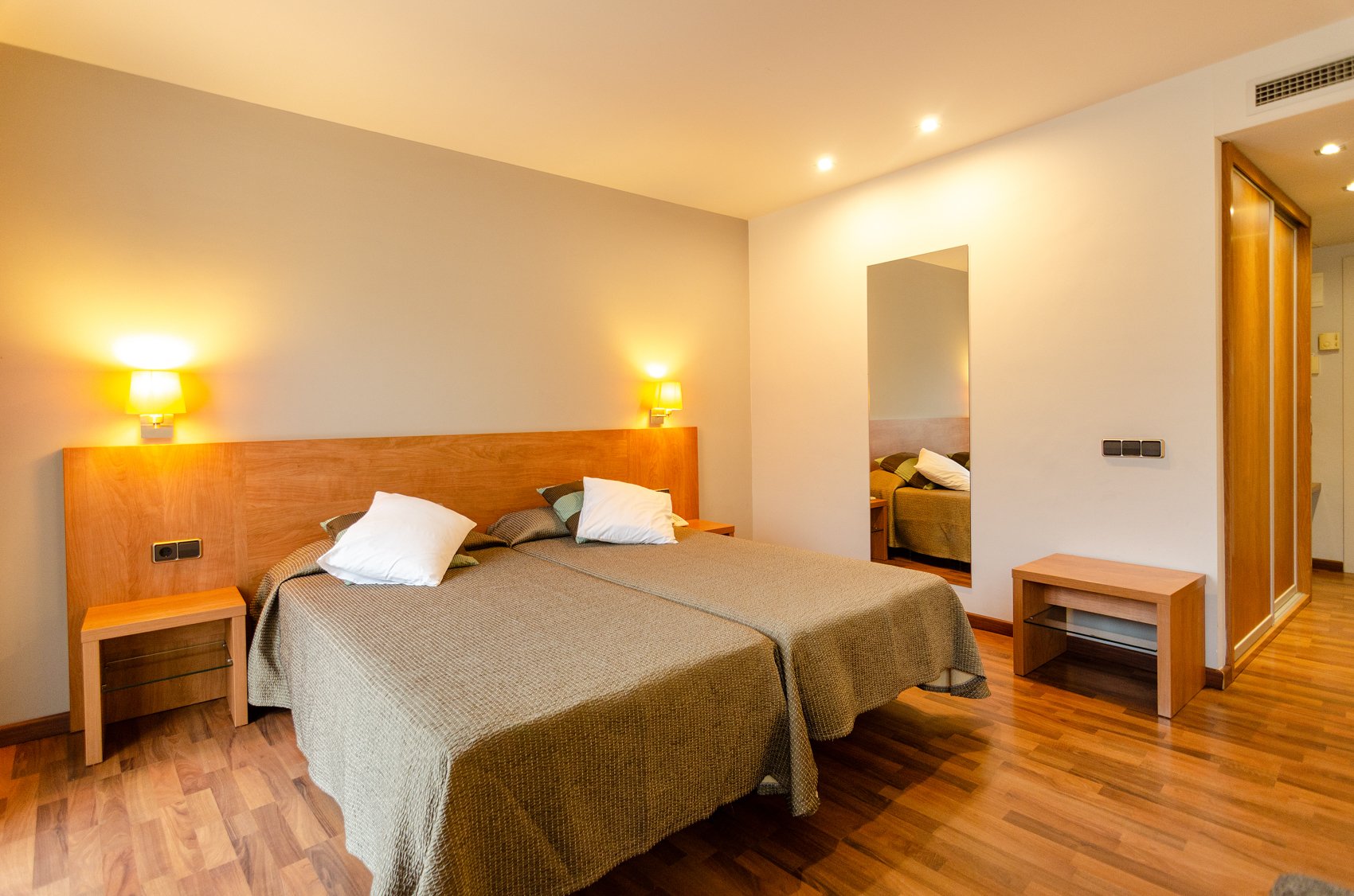 Camera Junior Suite