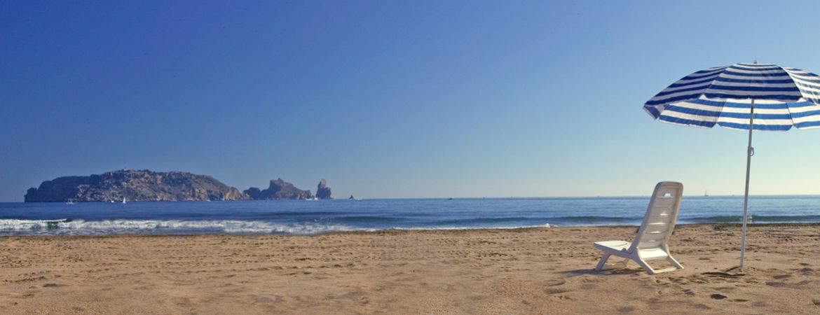 Ens trobem a tocar de la platja