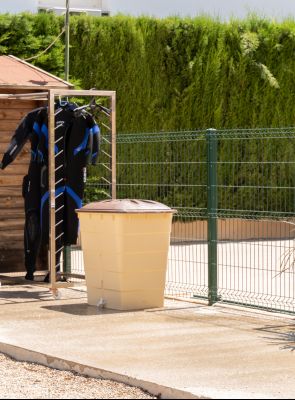 ALMACÉN PARA EQUIPAMIENTO DEPORTIVO