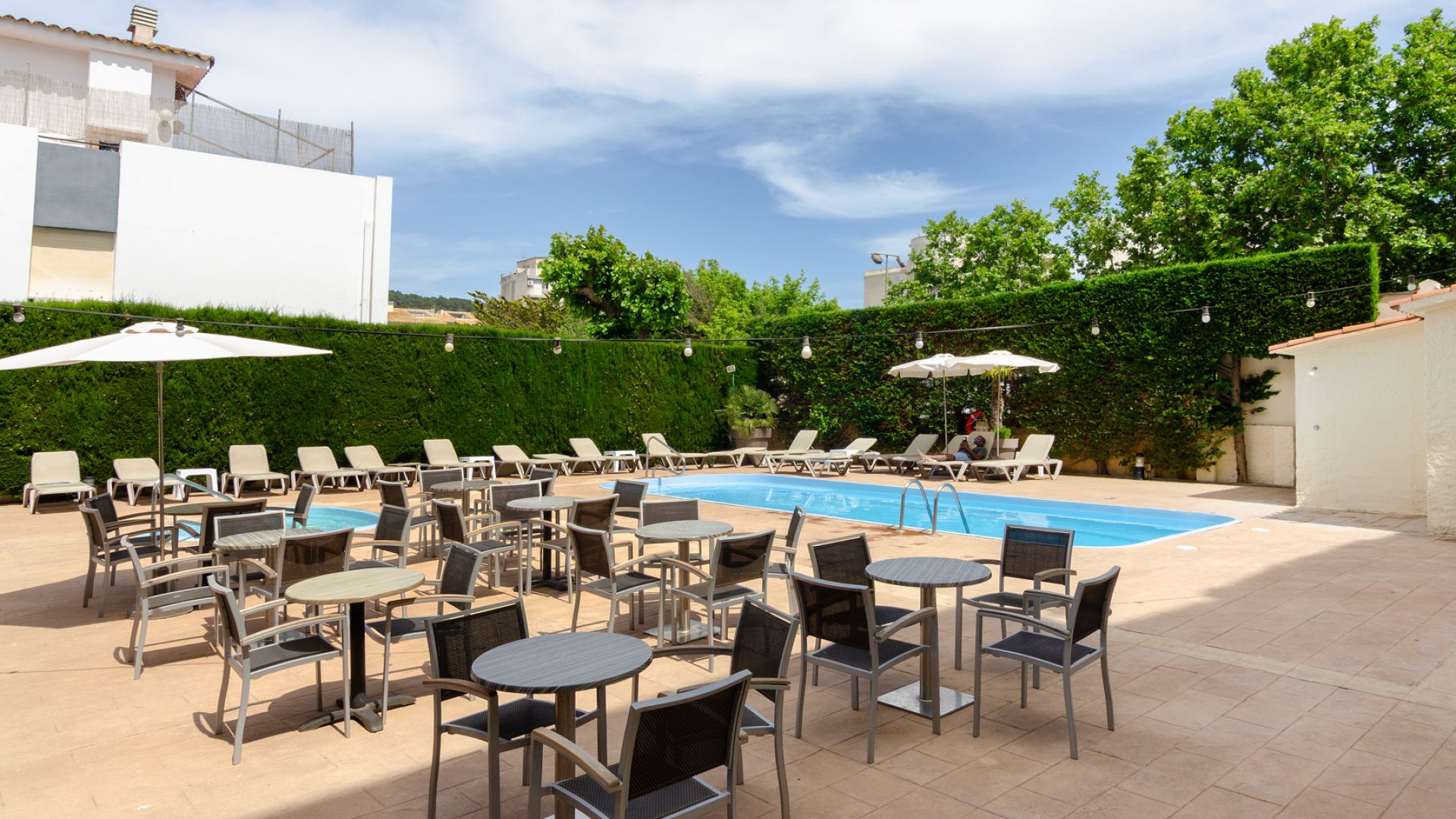 https://www.hotelmedes.com/resources/img/imgTxt/hotel-medes-hotel-text-superior-1_1_18_61.jpg